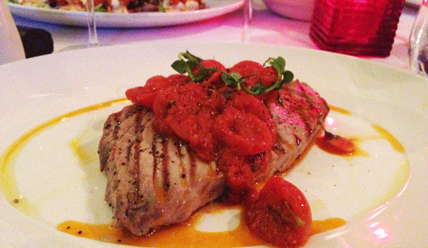Rossorestaurant A La Carte Tuna Steak