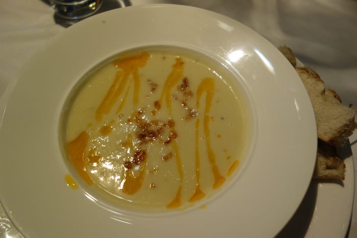 gustocreamed-cauliflower-soup